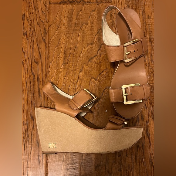 Genuine Leather Michael Kors Wedge - Picture 1 of 6